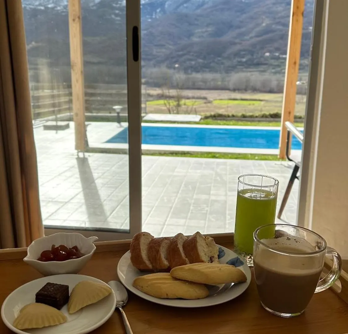 Villa Xheni Fshat i Ri