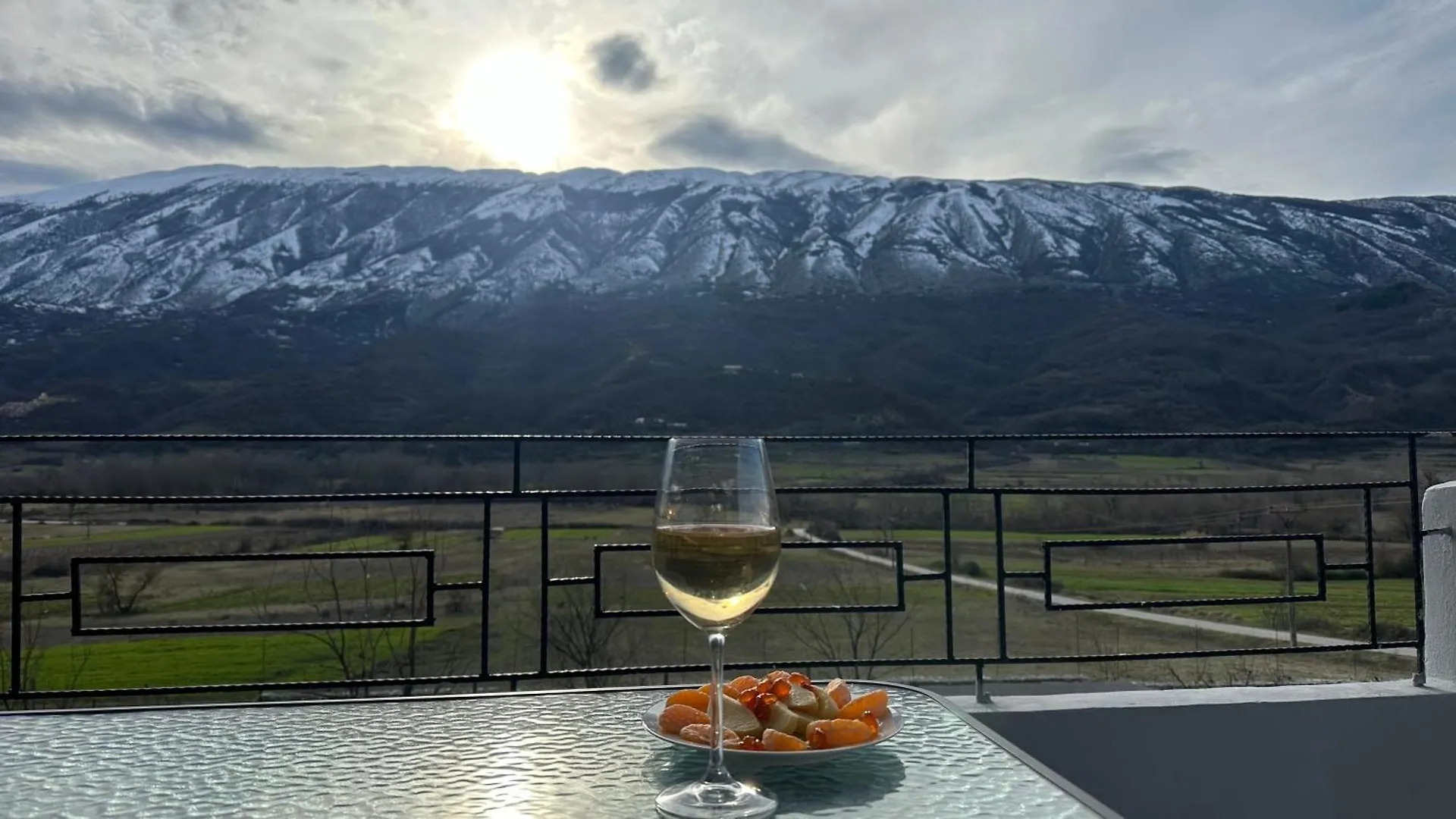 Villa Xheni Fshat i Ri  Fshat i Ri (Gjirokaster)